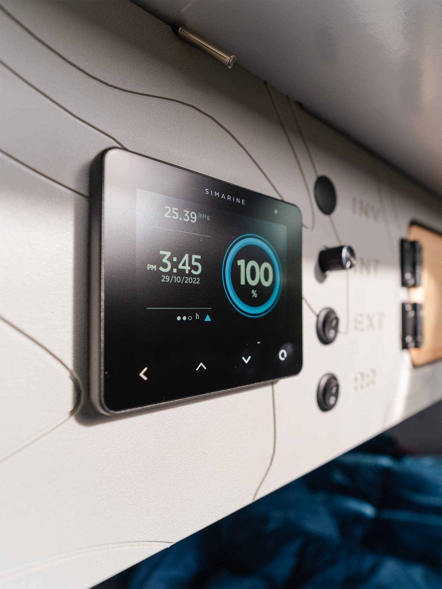 A Simarine PICO shows 100% battery inside the systems management dashboard of the Escapod TOPO2.